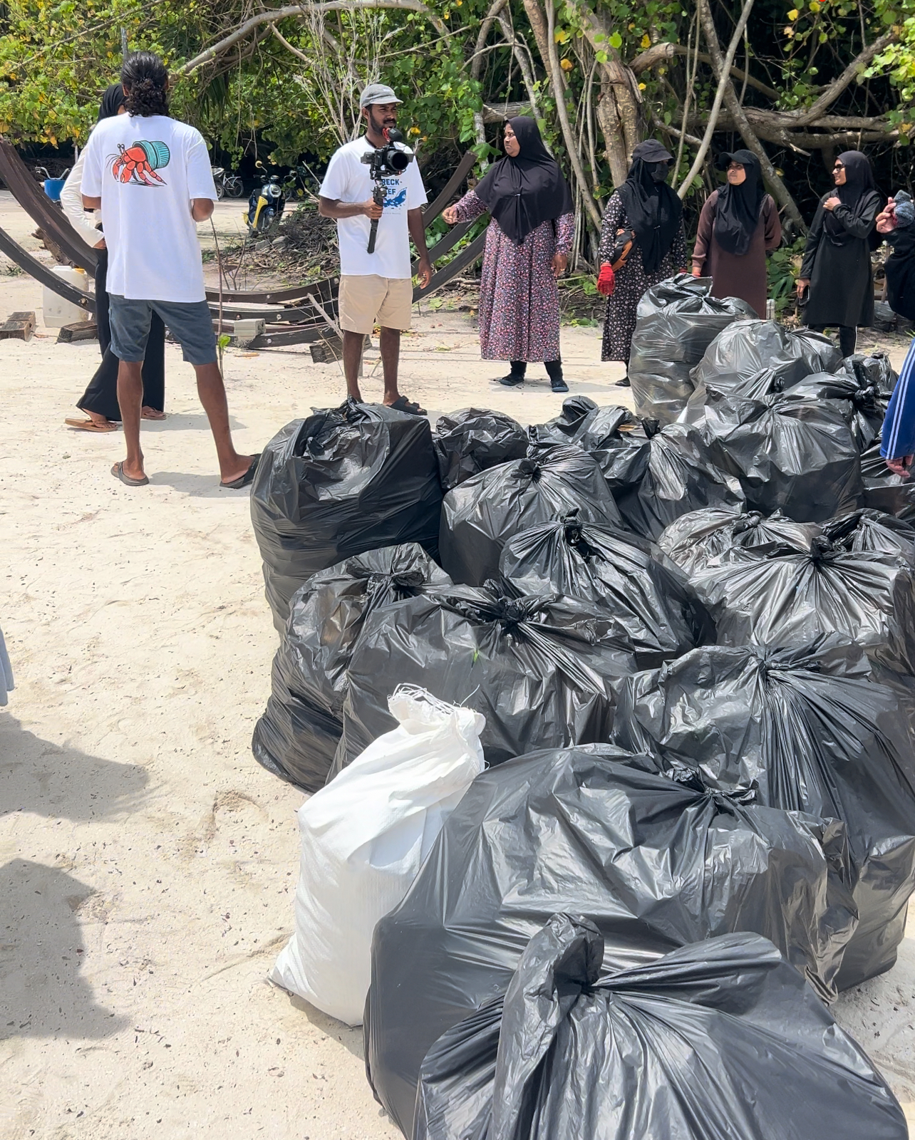 Documenting collected waste during the cleanup
